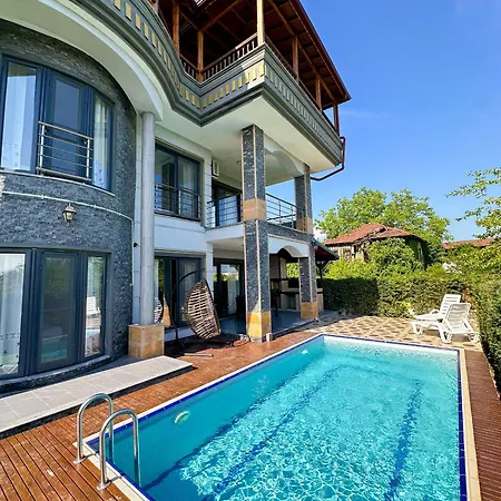 Villa Villa Deva Eskiomerler